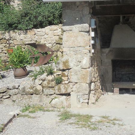 Gite De Carbonies Saint-Felix-de-Lunel ภายนอก รูปภาพ