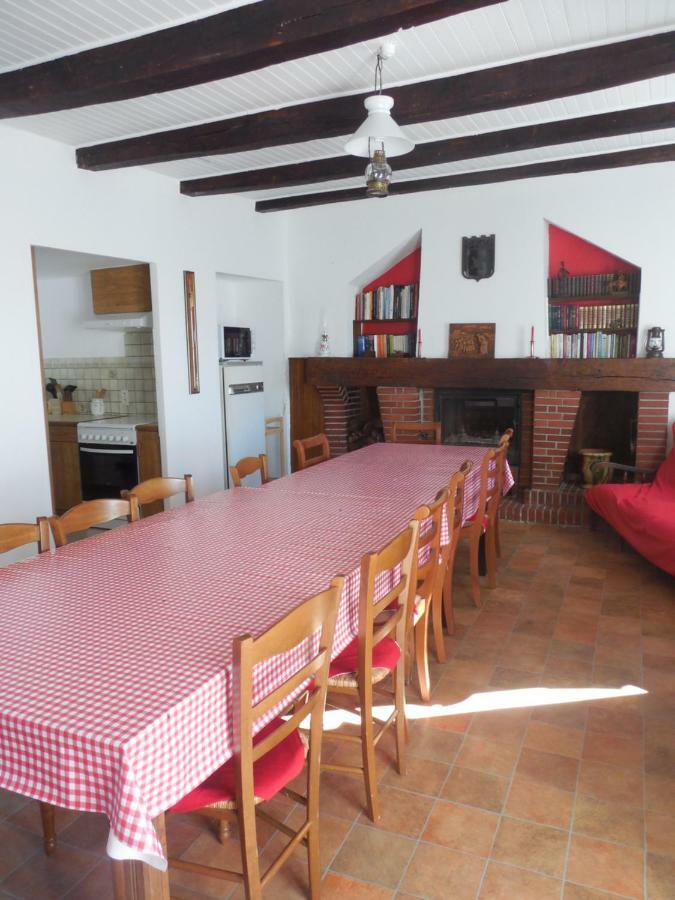 Gite De Carbonies Saint-Felix-de-Lunel ภายนอก รูปภาพ