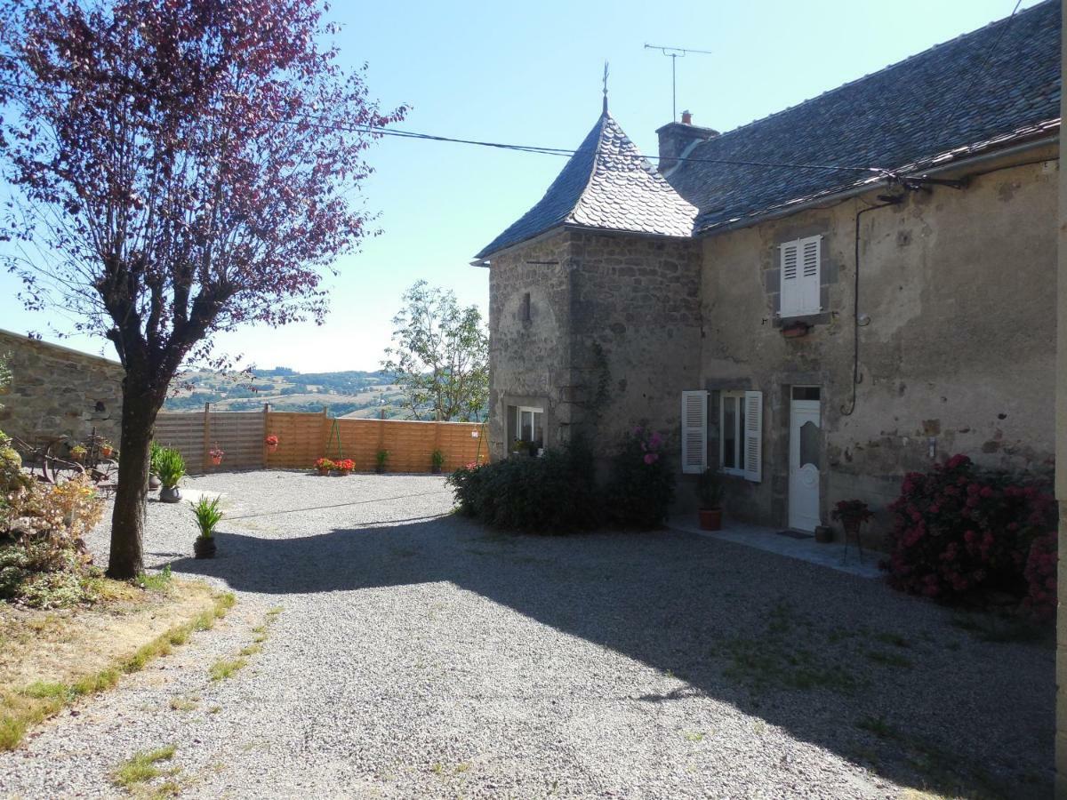 Gite De Carbonies Saint-Felix-de-Lunel ภายนอก รูปภาพ